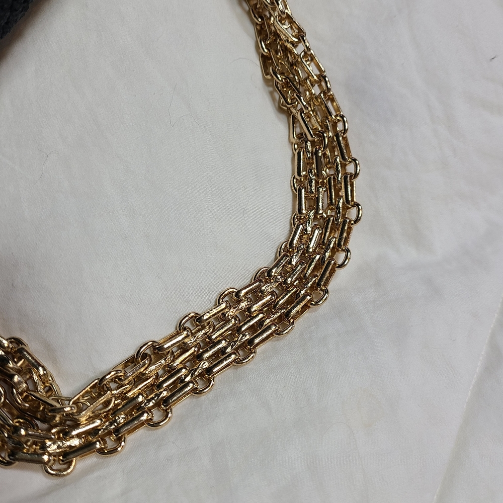 Black and Gold Purse - Picture 8 of 10